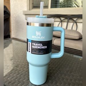 NWT Stanley 40 oz. Adventure Quencher Tumbler - Aqua